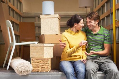 Organized storage unit for removals and storage in Becontreeheath